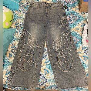 Hot Topic Gray Butterfly Embroidered Jeans